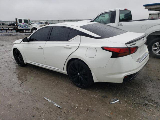 التيما ٢٢  SR MIDNIGHT
اعلى مواصفات بالالتيما لون صدفي
 ماشية 85 الف كيلو 
ردارات ٣٦٠ درجة 
توقف ذاتي 
فتحة + كشنات جلد  
ايرباك سستم
صور الحادث مرفقة  السيارة كاصها 
عل ايدي وتصليح بدبي درجة اولى
 مكان السيارة الناصرية مركز
السعر ١٧٠ مجال بسيط
رقم *********** واتساب
