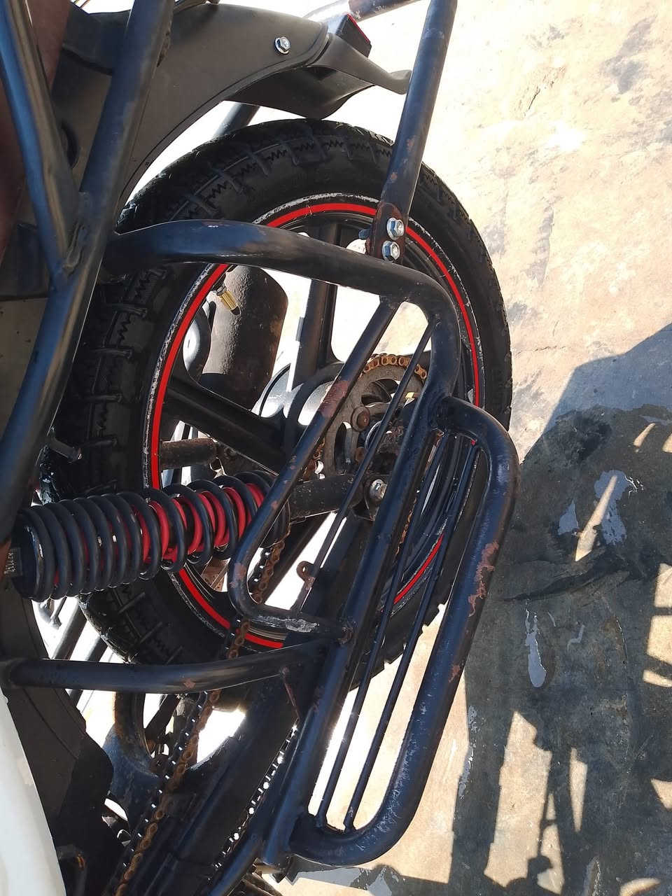 سلام عليكم متاح دراجه 2022نضيفه جبلي محرك 200 دراجه خير من الله سعر700وبيه مجال مكاني ديالى بعقوبة بهرز ***********====***********
