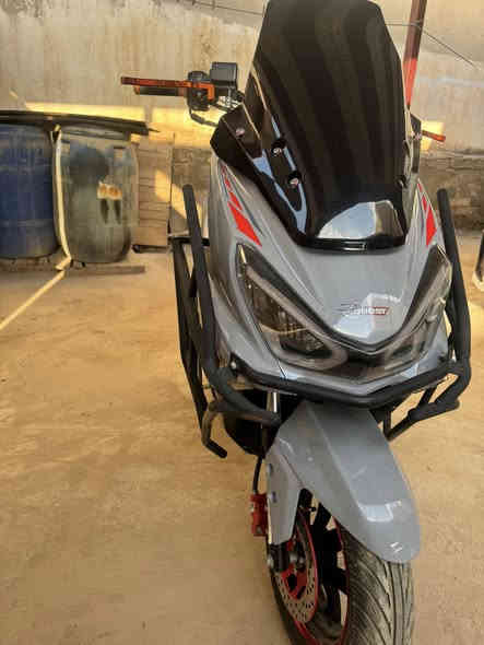 السلام عليكم دارجه كوست مديل 2024 فول برغي ما مفتوح بيه كلشي شغال مكفول من الضربه السعر 800 وبيه مجال 

غير متواجد على فيس 
مكاني حله

***********
