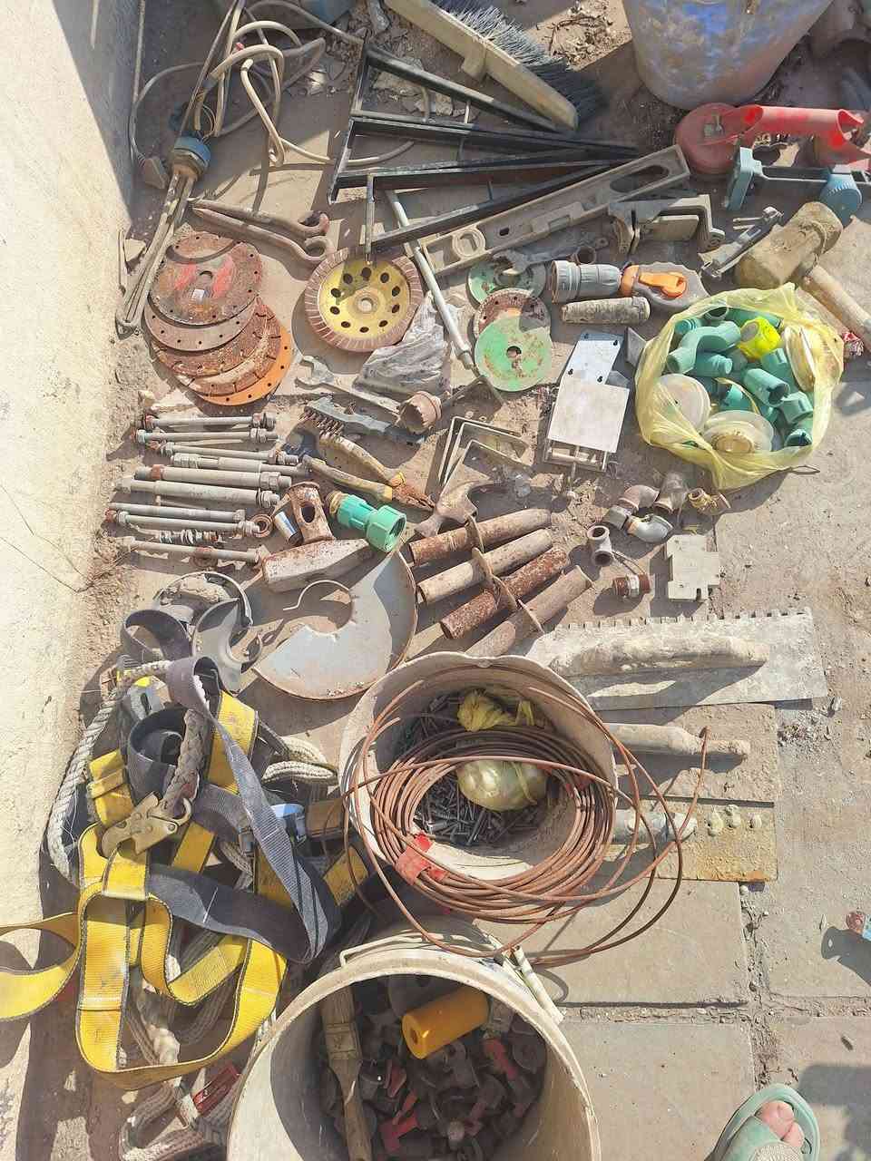 للبيع عده مستعمله بنص سعرها غير متواجد فيسبوك وتساب ***********
#مكاني_الدوره_ماكو_توصيل 
عربانه مستعمله ٢٥٠٠٠
عربانه جديده ٤٠٠٠٠
كريكات ١٥ واحد ٢٥٠٠٠
ليزر ديولت اصلي اخضر ١٥٠٠٠٠
ليزر بوش اصلي احمر ١٠٠٠٠٠
العدد والغراض الناعمه الي بثلاث صور ١٠٠٠٠٠
ماسكات سرميك وجام ٤ قطع ١٥ الف
مصاطر المنيو ٩ ب ١٥٠٠٠
مسدس طلق طول ٣ متر ١٥٠٠٠
هزاز ٣٠٠٠٠
قاطعه سرميك ٢٥٠٠٠
باتري وشاحن مال دريل براغي ٥٠٠٠
برميل عدد ٢ ب ١٠٠٠٠
كونيه جديده عدد ٣ ب ١٠٠٠٠
ساعه ضغط شركه اطلس ١٥٠٠٠
