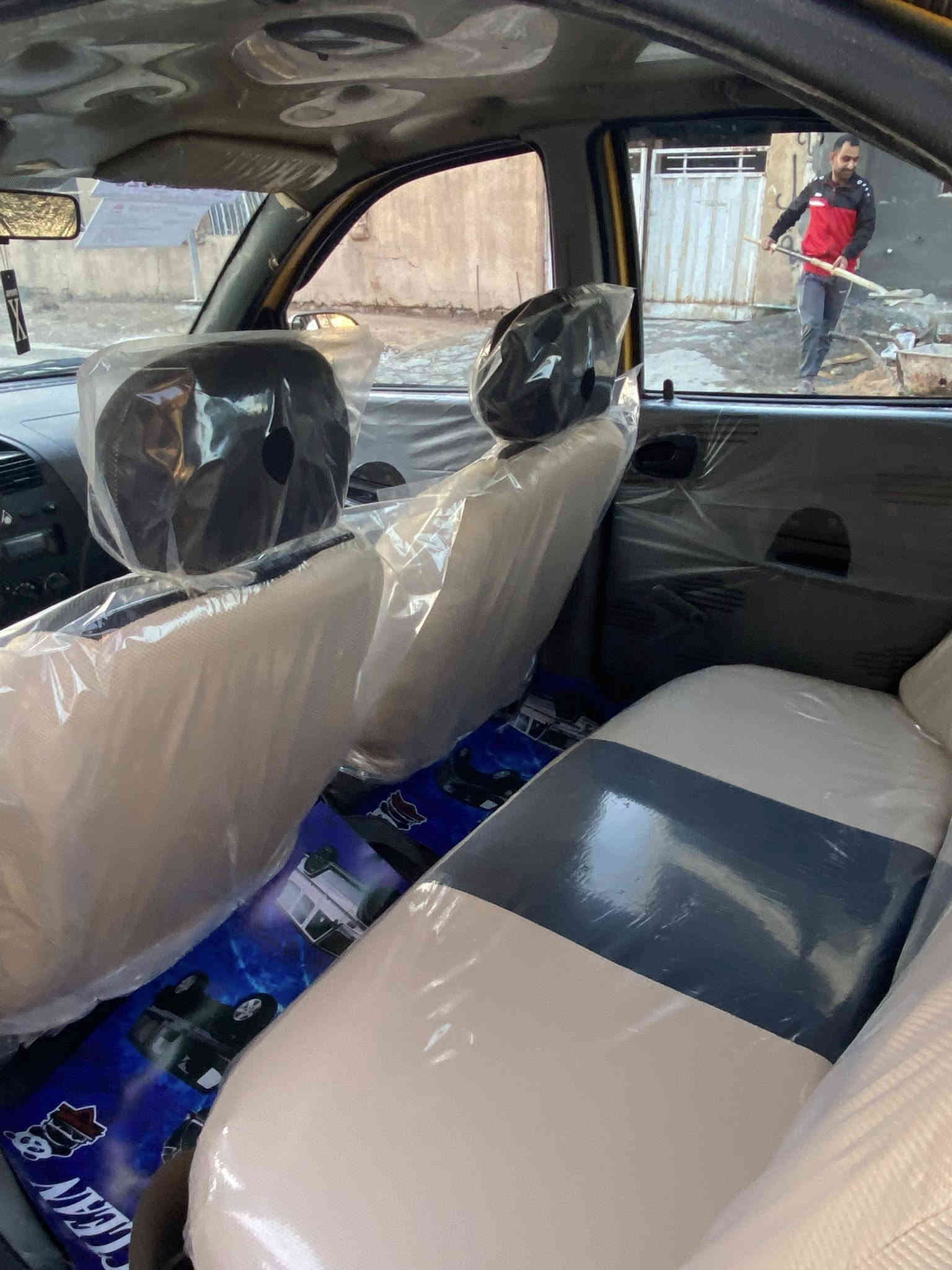 السلام عليكم طيبه موديل ٢٠١٥ جاهزه من كلشي كبل لشارع
مكينه البارحه شادهه مال تفصيخ بيهه ضمان سنه كير بلادي شركه صدر جديد دوشمه عام حته ابطاين مدوشمهه سياره خير من الله بيهه طخه بل جاملغ الخلفي مصبوغ  بقيت السياره كدامك صورهه بسمي سنويه ٢٧ مصفره هيئه وغرامه رقم انكليزي السعر ٣٦$ وبيهه مجال حك الجيه سياره حلوه ومال جناي مكاني البياع *********** فقط اتصال ممتواجد على النت
