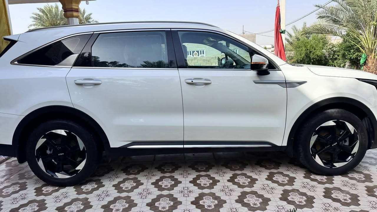 سلام عليكم للبيع سورنتو خلجي موديل 24
خلجي كفاله
عامه 
رقم شمالي 
فول موصفات 
سيارة جديدة 
***********
