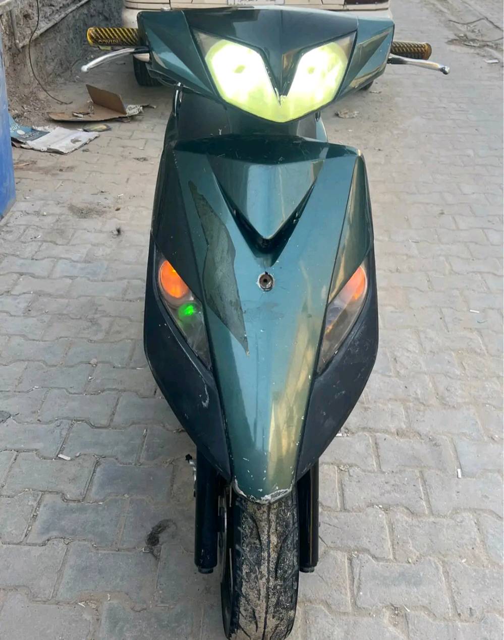 السلام عليكم دراجه ماكس ثعلب نوزل بس شايل الجويتر وحاط كابريتر 
صلنصه رياضي
لايت  لد
السعر 375 
مكاني بغداد الحريه