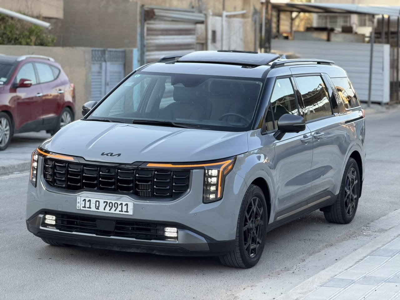 ياالله
السلام عليكم 

كيا كرنفال هايبرد 2025 SX  بلاك ادشن برستيج وارد امريكي 

Kia Carnival Mpv Sx Prestige 2025 1.6 Hybrid

                  Hybrid حجم المكينه : 1.6 تيربو + هايبرد 

         المسافه المقطوعه : 26 الف ميل  

            الضرر : جاملغ يمنه مبدل نفس الون صبغ نص باب وجاملغ خلفي يمنه وحاف الصندوك    

             حالة الايرباك : دركه + دشبول 

#مواصفاتها 

1.شاشه + شاشات خلفيه

2.كامرات 360

3.بصمه

4. بنوراما فتحتين

5.ويل كب اسود

6. تشغيل عن بعد

7.حساسات خلفي امامي

8.بيبان كهرباء

9.لايتات لد

10.لايتات زنون

11.بكلايتات لد

12.اشاير بالمري

13.رادارات 360

14.كشنات جلد 

15.ثلاث قطع تبريد

16.هيترات بالكشنات حار بارد امامي خلفي

17.هندبريك بصمه

18.شحن وايرليس

19.هيتر بالاستيرن

20.كشافات 

21.مري شفط

22.كشنات كهرباء امامي خلفي

23.كشن السايق ميمري

24.تحديد مسار

25.نظام ايكو سبورت عادي

26.كامرات محيطية داخل السياره

27. كشنات خلفيه VIP+ كهرباء 

28 .داتا شو

فول موصفات 1/1 جاهزه مرقم بغداد 

🟩 السعر  _315 وبيها مجال   

تفاصيل اكثر هذا رقمي *********** تحياتي 

مكان السياره بغداد حي الجامعه
