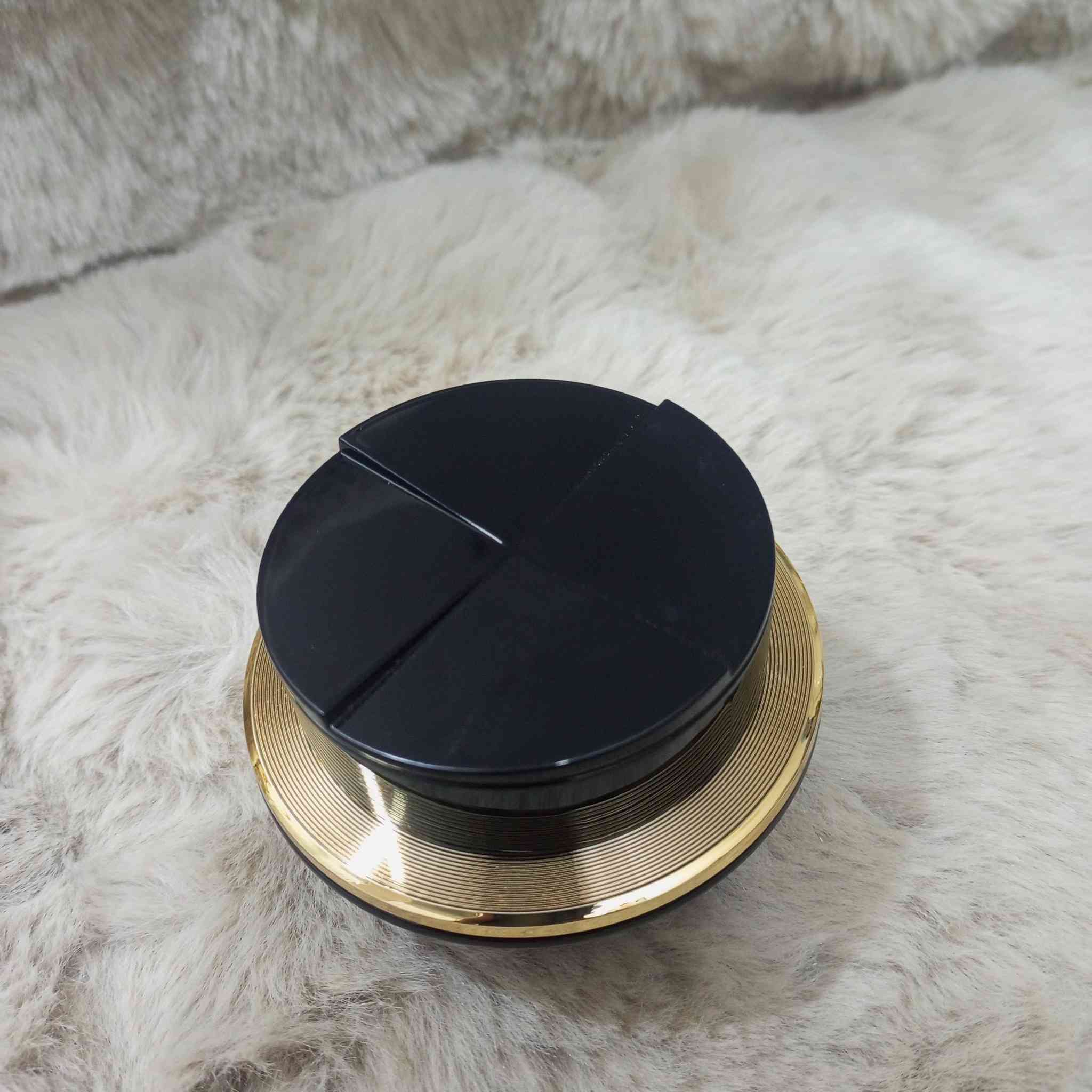 كريم تيانشان سنو لوتس بلاك دايموند بالزعفران والكورديسيبس المضاد للتجاعيد لشد منطقة العين
السعر 3 فقط 
الاعتماد واتساب ***********
توصيل كافة المحافظات 5 الاف
