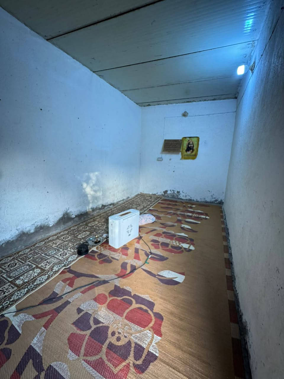 بيت البيع حي نداء شارع عشرين مساحه 350مترماعوض اتصال عله هذارقم ***********
