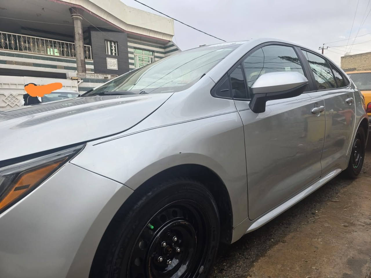 السلام عليكم
كورلا موديل ٢٣ قطعتين بدون دواخل فقط والسونار موجود مع الصور ماشيه ٤٥ السياره وارد كندي
مواصفات LE معروفه السعر ١٣٩ وبيه مجال تحويل مباشر مكاني البياع حي المواصلات للاتصال او واتس اب ***********
***********
