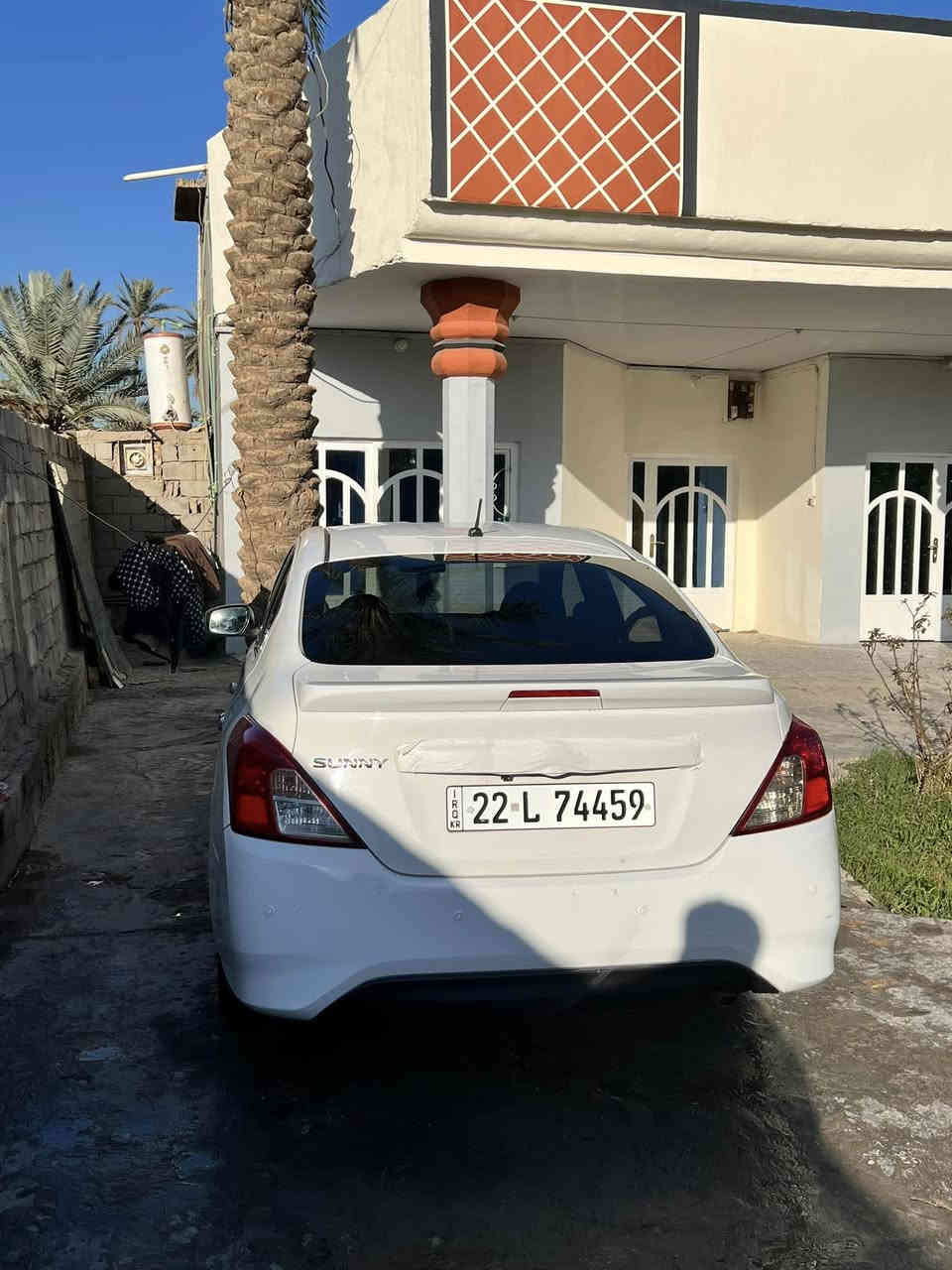 نيسان صني للبيع موديل ٢٠٢٣ أربع دكم كهربائي سياره مابيها شي  كامله اي  نقص ما بيها بارد بل جاملغ اني رجعت ع الباب أبيع ع السونار  السعر ١١٧ 
رقم الهاتف ***********
