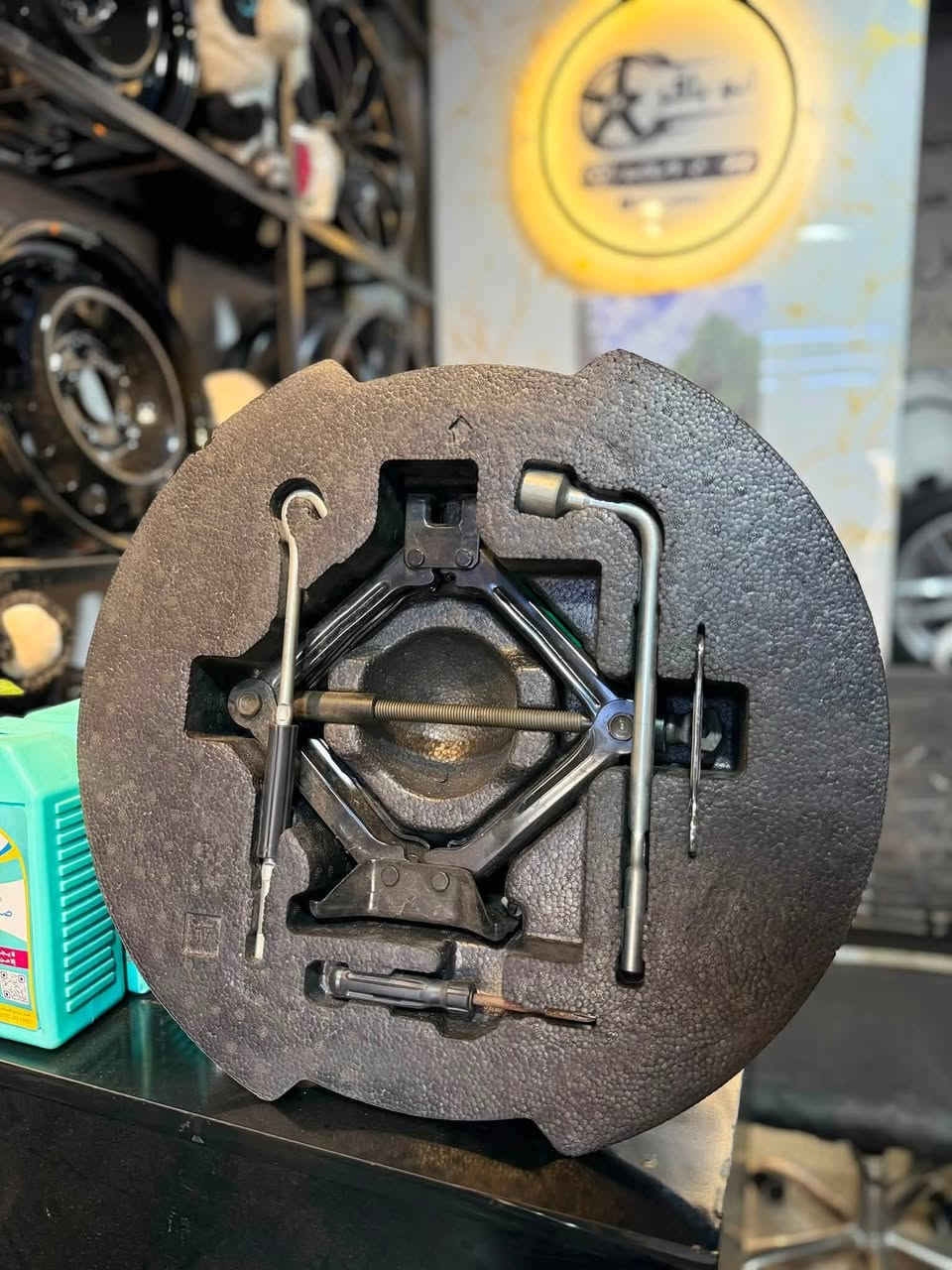 عرض الفلينة المتكاملة –  بـ 25 ألف بس!
شنو بيها العُدة؟
 🔩 درنفيس .
 🔧 صبانة كاملة تلزم كل شغلك.
 ⚙️ جَك ويَدة 21 أصلي.
 📏 أحجام مضبوطة من 15 للـ 17.
🚗 ترهم لسيارات:
(بيوايدي - إلانترا - فورتي - سيراتو) ولأغلب السيارات!
💵 السعر: 25 ألف بس!
🚚 توصيل موجود لكل محافظات العراق (من الشمال للجنوب وباب بيتك).
📞 للحجز والتواصل (واتساب + اتصال):
📲 ***********
