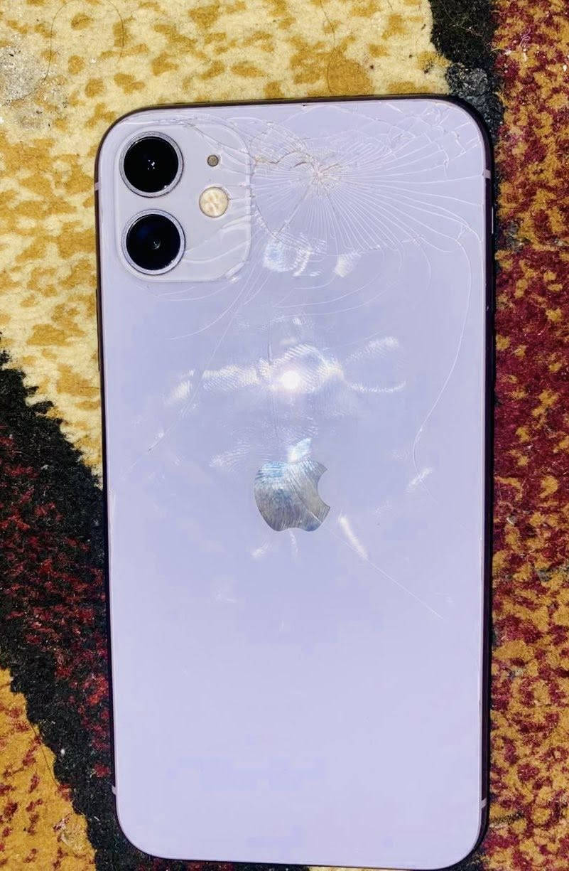 ايفون 11 شرط مو مفتوح الذاكرة 128 البطارية 73 نظافة 100%
‏السعر ￼235
***********
