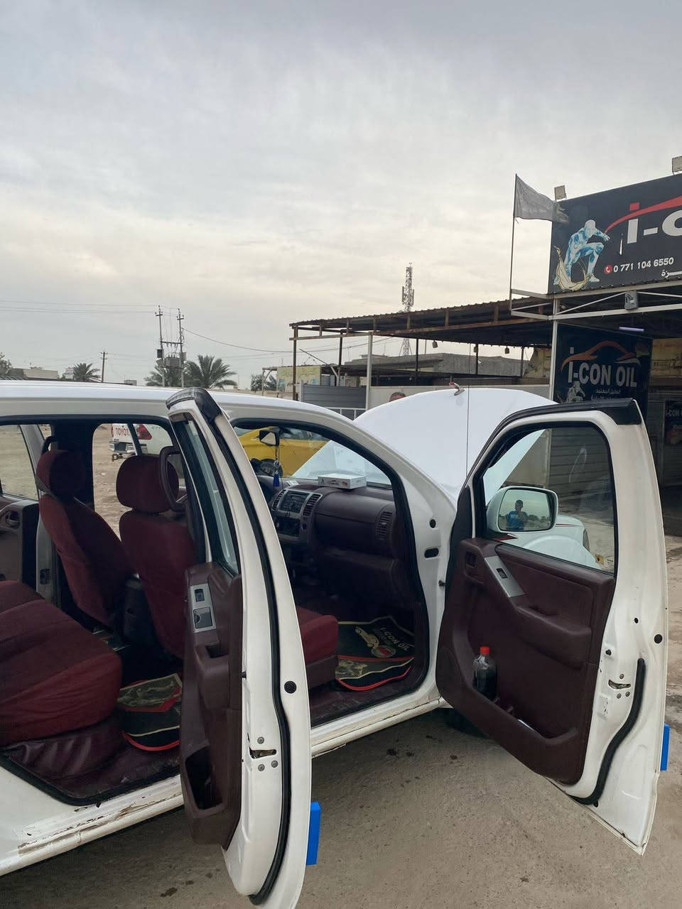 السلام عليكم عندي سياره نيسان نيفارا موديل 2009 للبيع120 شراي خلي يتصل ***********// ***********//***********
