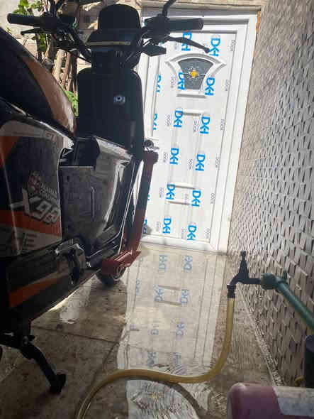 السلام عليكم دراجه. شحن موديل ٢٠٢٥ السم اكس ٩٠٠
السعر٣٠٠بدون بطاريات
قفل. مكاني بغداد جسر ديالى رقم ***********
