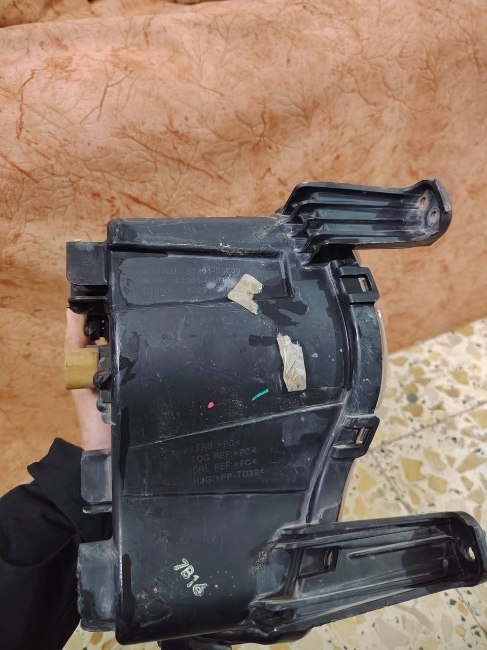 سلام عليكم.... بلوجكتر سنتافيا كراند جهة السايق L  اصلي وكالة السعر 80 ألف مكاني بغداد الحرية الاتصال عل رقم ***********
