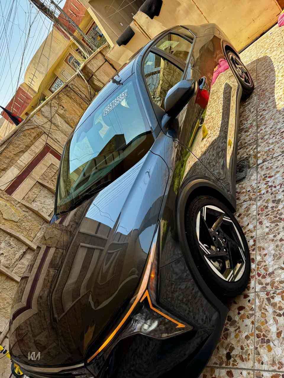 السلام عليكم كيا كي فور وارد امريكي حادثها جداً بسيط بدون ايرباك موضح بل صور قبق جنطة و جاملغ فقط بجم كبس   ليبل واحد بدون تبديل دخول جديد السيارة جديدة جداً ماشية ١٨ الف على وضع الشركة موصفات شاشة دجتل متصلة كامرة خلفية هندبريك بصمة ردار وضعيات قيادة اوتو هولد شاحن لاسلكي بصمة دخول ذكي مثبت مسار مانع انزلاق شاشة معلومات  وباقي الموصفات المعروفة السعر 160 وبيها مجال حك الجية المكان بغداد السيدية رقمي ***********
