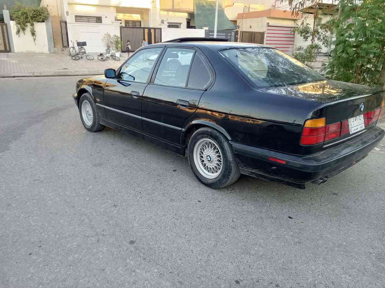 سياره BMW525 رقم كركوك مشروع وطني شرط كير و محرك سقف سلايت بدون ضرر تبريد ثلج كير عادي سياره مابي نقص
سعر 43 ورقه شراي يخابرني هاذه رقمي ***********
