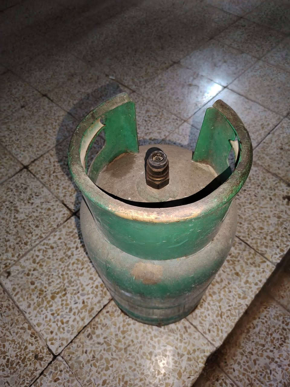مبرده سولان نظيفه  سعرها 90 قنينه عراقيه  السعر 50 عنوان موصل قوسيات مفرق تلكيف ***********
