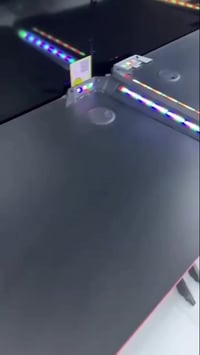 ميز گيمنك RGB • ١٢٠سم • يشيل شاشتين