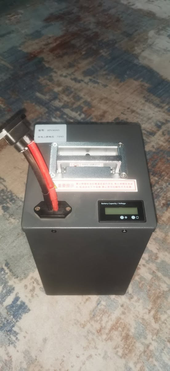 السلام عليكم
تم اصلاح بطارية صينية
لاحد اخواننا من بغداد
٦٠ فولت ٤٠ امبير
عالم الالكترونيات لبطاريات الليثيوم
نعمل جميع احجام بطاريات الليثيوم
لمنضومات الطاقة الشمسيه والعاكسات والدراجات الشحن وعربات المقعدين
والستوتات والتكاتك
مع فترات ضمان مختلفة حسب النوع
***********
