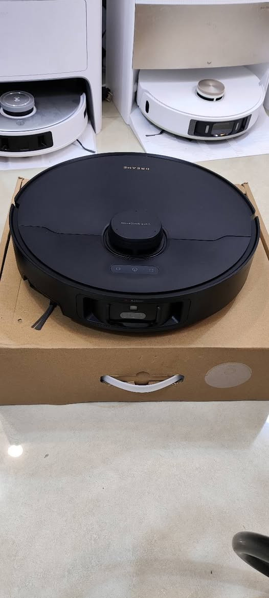 Dreame x40 ultra 
Master series 
بدون تدخل لليد
كنس و مسح بفرج دوارة
 تفريغ ذاتي للغبار مع فرجه وسطيه قاطعه للشعر بصورة تلقائية
غسل الوصل وتنشيفه بماء حار وبهواء حار  
ترس مي بصوره تلقائية لخزان الماء النظيف وتفريغ خزان الماء الوسخ بصوره تلقائية 
وكذلك رفع الوصل اوتماتيكي عن السجاد وامكانية ترك وصل المسح في المحطه تلقائيا
تنظيف تلقائي للمحطه في اماكن وصل المسح
خروج لفرجة المسح لامكانيه الوصول للزوايه ومسحها بصورة افضل
خروج للفرجة الجانبية لكنس الزوايا بصوره افضل مع امكانية رفعها على السجاد
رفع الفرجه الوسطيه بصوره تلقائيه أثناء المسح 
كامره فيديو مع ذكاء اصطناعي في الكنس والمسح والعوده للاماكن الوسخه بصورة تلقائية
خرائط متعددة للمنزل لعدة طوابق
تجاوز عوائق بصورة ممتازه جدا
 مع تطبيق دريمي الممتاز
قوه شفط عالية جدا 12000 باسكال ومستويات متعدده للكنس والمسح
وبعد مواصفات هواي ماذاكرها 

 قطعه واحده فقط سعر عالخاص


**إذا كنت صاحب هذا الإعلان وتريد حذفه لأي سبب، رجاءا أرسل رسالة إلى الدعم الفني**