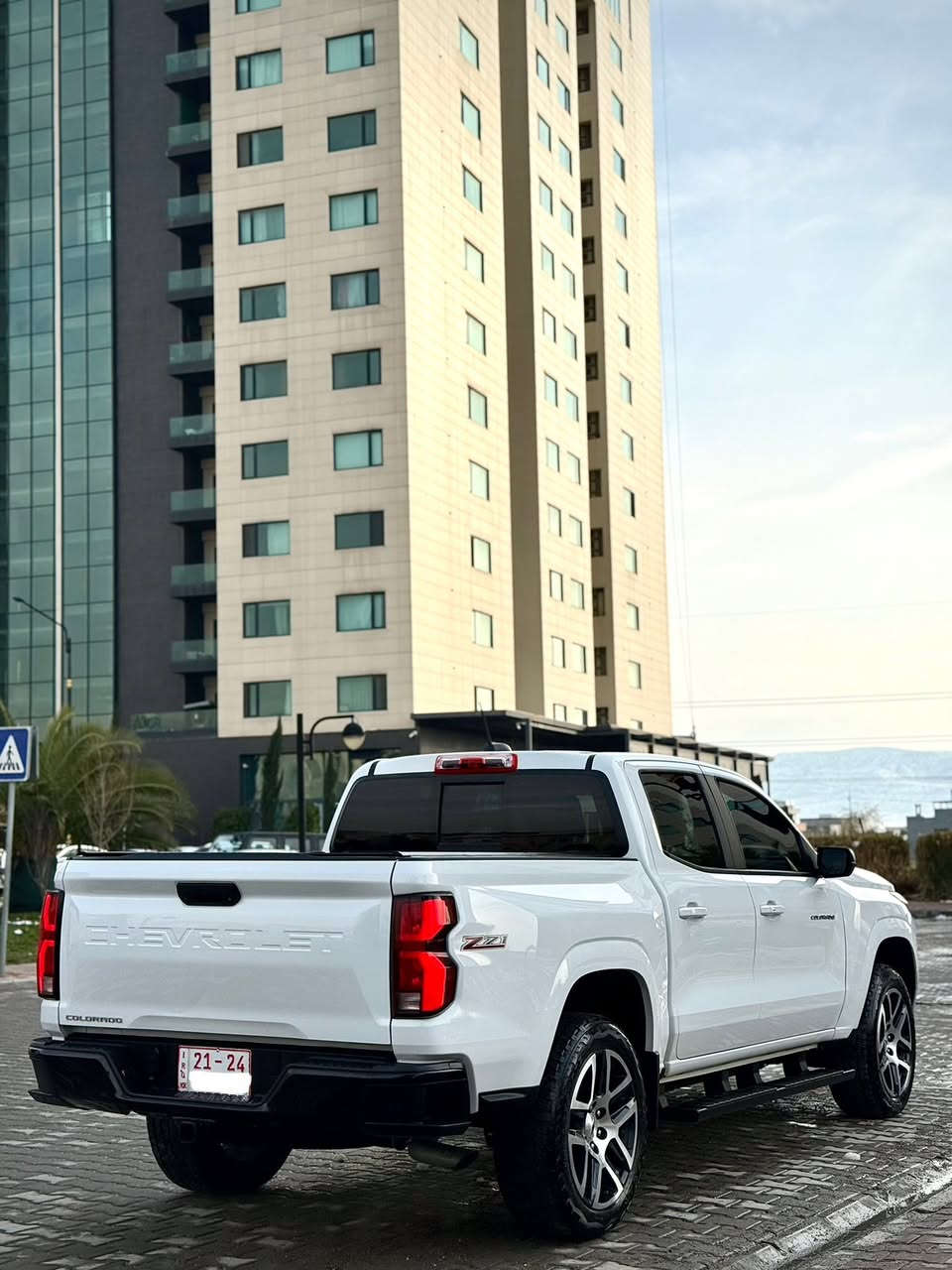 CHEVROLET COLORADO Z71
شفرليت كولورادو Z71
موديل 2024
دبل اكسل
 نيزام اوف رود off road ,snow ,mud ,Terrain,
شاشه كبير 
گيج الكترون
كاميرا 
به سمه تشغل عن بعد
رادار امامي جانبي خلفي 360 
اميرجينسي بريك
Carplay,wifi,navigation,off-road pages,
اوتو هولد 
اوتو ستارت ستوب
بريك بسمه
واير ليس جارج 
لايت ليد و زينون بگ لايت ليد
كشنات كهرباء
كشنات هيتر 
ستيرن هيتر 
محرك 4 سلندر  2.7 تيربو 
ماشيه 7 الف كيلو فقط 
ربع بودي صبغ بدون ايرباك بدون دواخل 
بدون رقم تترقم شمالي فقط 
📍مكان سليماني 
📞***********
