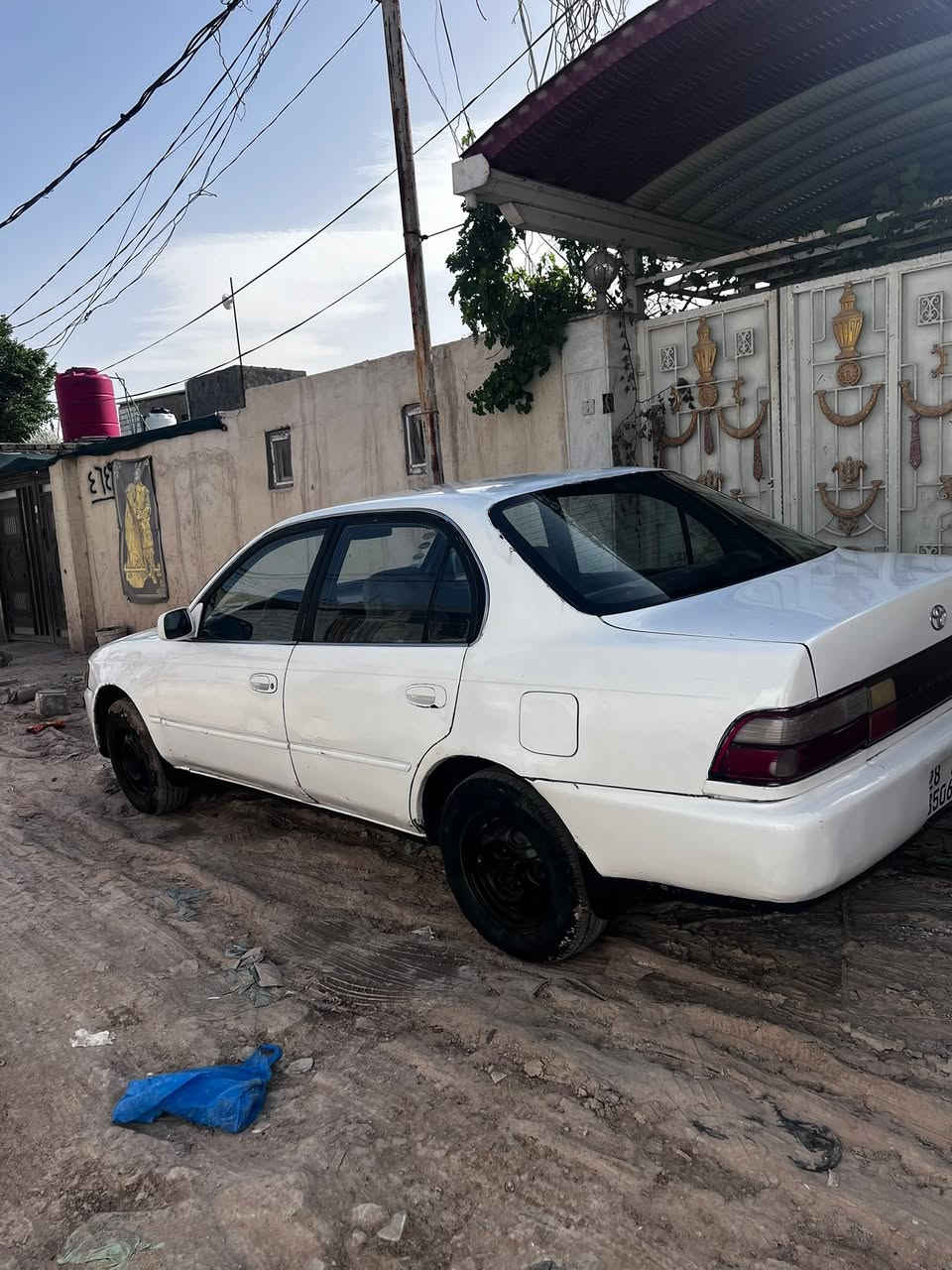 سلام عليكم
كورلا 1993 

رقم نجف انكليزي 

سنويته ل2030 

كير ومحرك شرط 

حداديه نص عمر 

تبريده ميشتغل 

مصبوغه صبغ جماليه 

راعيه يريد مداور بنجف 

مكفوله من العيب الشرعي والرسميات 

مكاني نجف 

سعره ب43 وبيه مجال

***********
