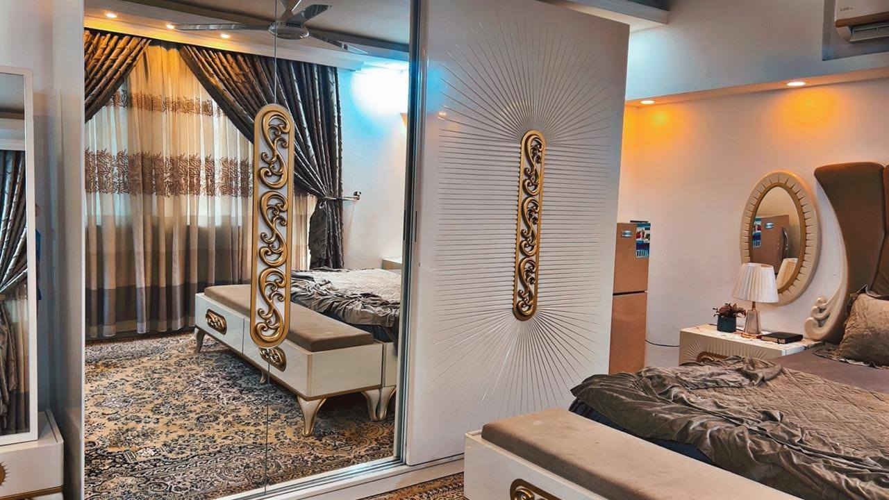 ***********
شراي يراسلني واتساب فقط  ادزله فديوات للغرفه 
غرفه تركي ١٠ قطع ثكيله ضخمه نظيفه كلش السعر كلش مناسب عنوان بغداد صليخ شراي يتفضل واتساب يشوف الفديوات للغرفه
