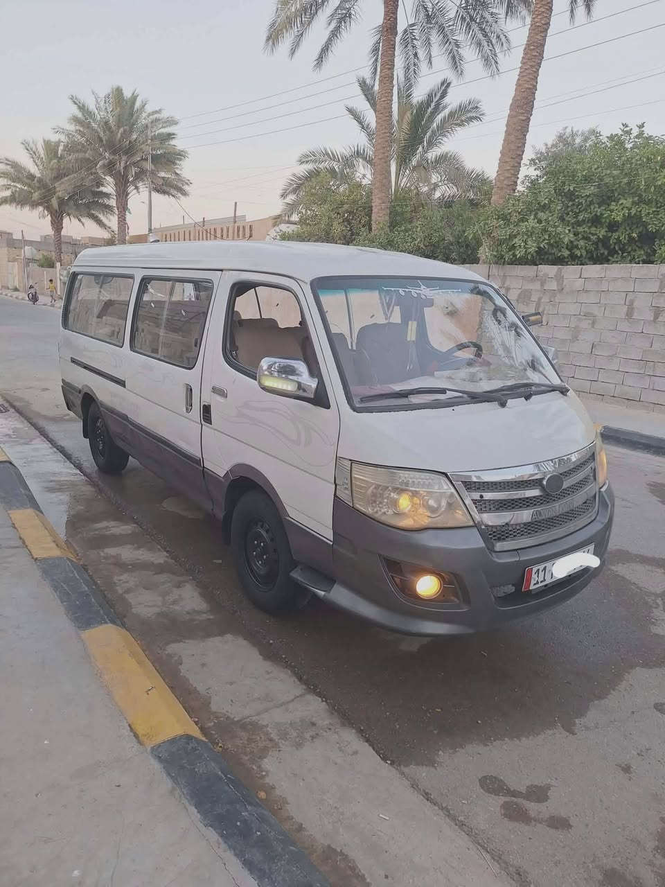 البيع او مراوس حسب القناعه فتون موديل ١٥ رقم بغداد نكليزي مشروع وطني تحويل ثاني يوم سنويه٢٩مصفره هيه وخط وبحث وغرامات دوشمه جديده تخم تاير كهرباياته كلها شغاله مكينه وكير وكسن جدد  لاستفسار اكثر انتصل على رقم ***********//***********
