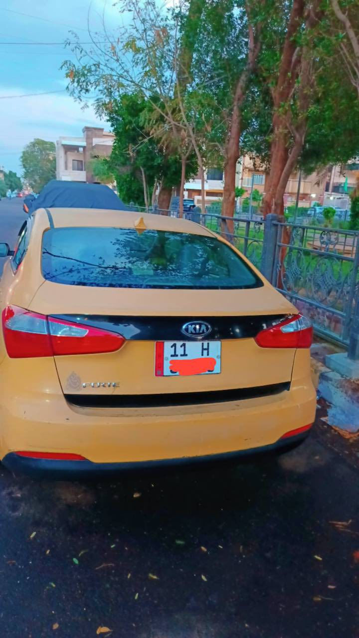 السلام عليكم فورتي للبيع 2016 وارد امريكي حادثها جاملغ وبنيد السياره ب اسمي تحويل ثاني سياره تبريدهه ثلج تخم تاير بيهه ملاحظات بسيطه سياره مال شغل خير من الله مكينه 1800 المرغوب كيرهه اي تي مرغوب لاتنقيص ولا تبخير مكاني بغداد رقمي 
*********** واتساب بي السعر 105 وبيهه مجال
