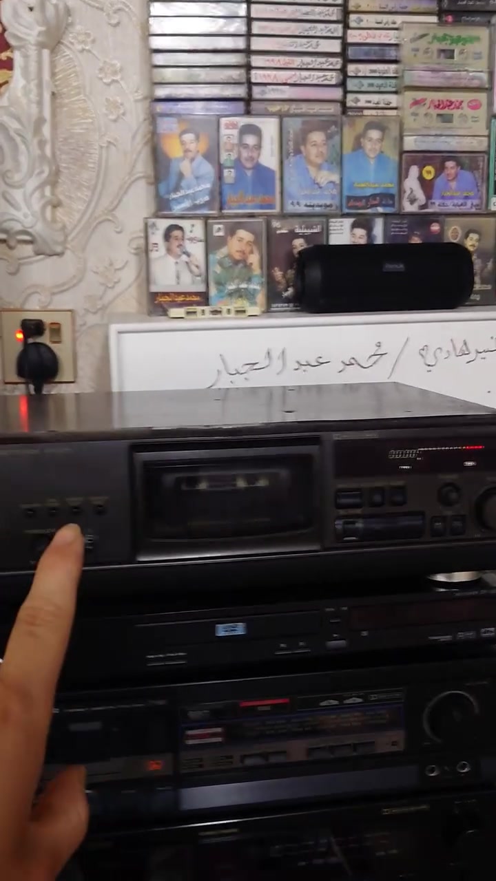 قطعه تحفه نادره ومميزه جدا تكنكس موديل RS-AZ6 حجم لارج 3 هيد وليس عادي فول مواصفات لمس وباب كهربائي وشاشه ديجيتال تسجيل وعرض رهيب شغال كامل جميع القطع اصليه وبلاديه غير داخل صيانه نظافه جيده للبيع الحجز على الخاص قطعه واحده فقط


**إذا كنت صاحب هذا الإعلان وتريد حذفه لأي سبب، رجاءا أرسل رسالة إلى الدعم الفني**