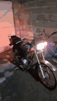 دراجه يراني ناما شلامجه  الدراجه مفتوحه موديل 2017 الدراجه أوراق اصولي و بسمي تحويل ثاني  يوم مكاني البصره ابو الخصيب السراجي مناوي لجم و السعر 900  وبيهأ مجال رقمي ***********
