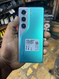 تكنو 40 • كسر كارتون • شاحن وكفر