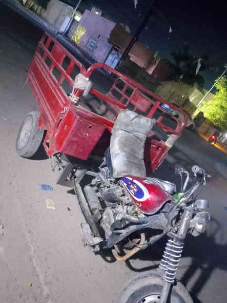 سلام عليكم ستوته للبيع كهربائيت طافيه باب البدي ماكو السعر 500بيها مجال حك الجيه *********** هاذا الرقم مكاني بغداد سبع قصور
