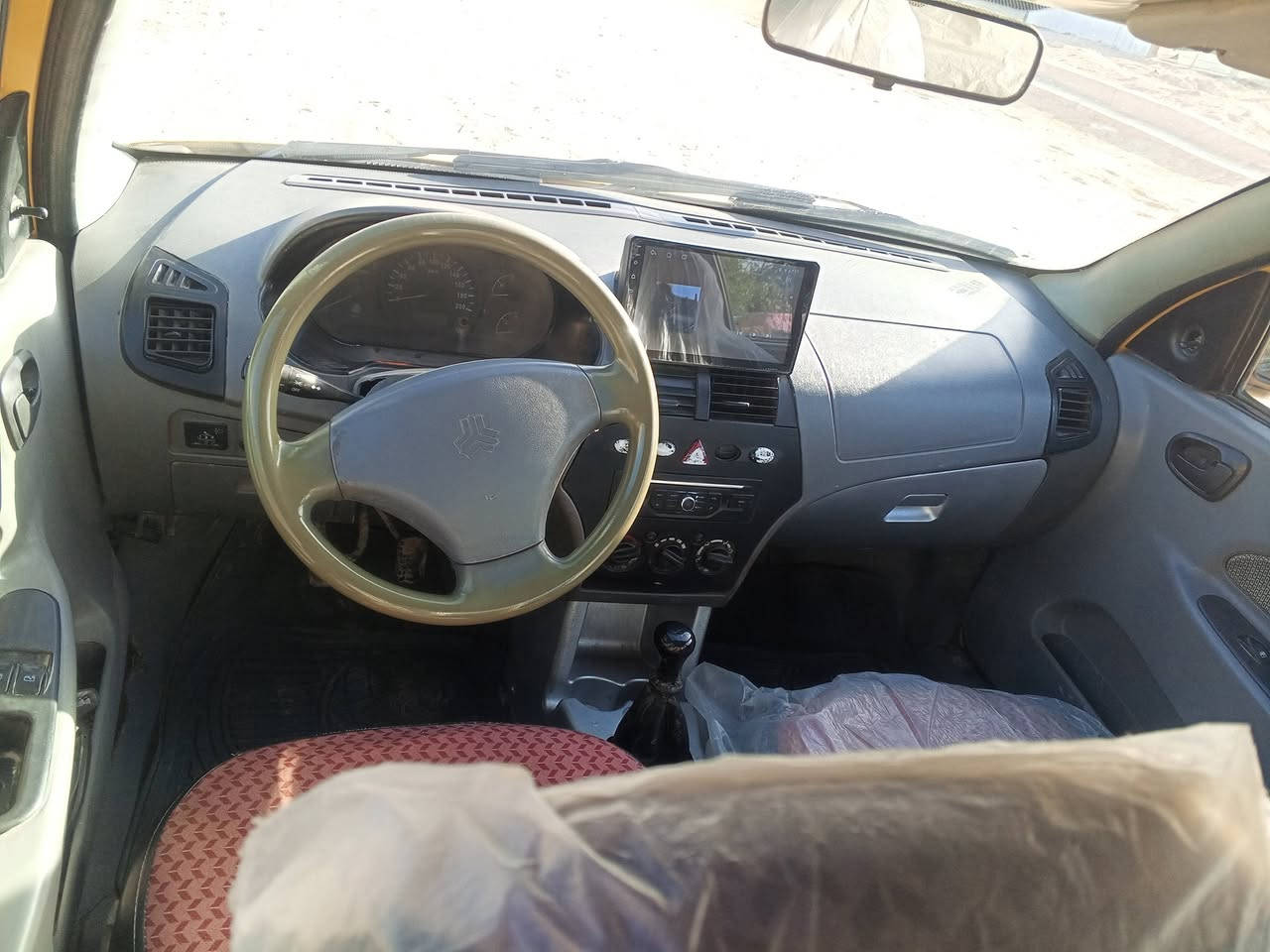 سلام عليكم طيبه موديل 2017 كير مكينه شواصي خير من الله كهربائيات كله شغاله شاشه حداديه 80 بل ميه بنيد مبدل وبيه باردات بصيطه السياره بسمي الهزه جديده رقم هيئه وغرامه مصفره السعر 40 وبيه مجال المكان حله مقابيل المرور الاستفسار ***********
