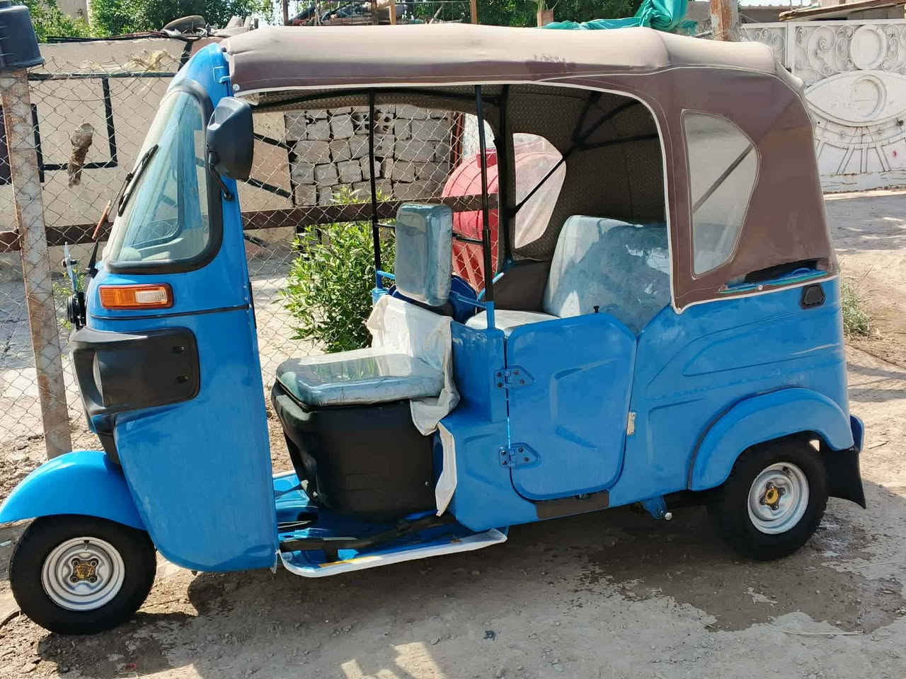 تكتك البيع رقم انكليزي مكينه ما مفتوحه تكتك نضيفه وخير من الله اتصل ***********
