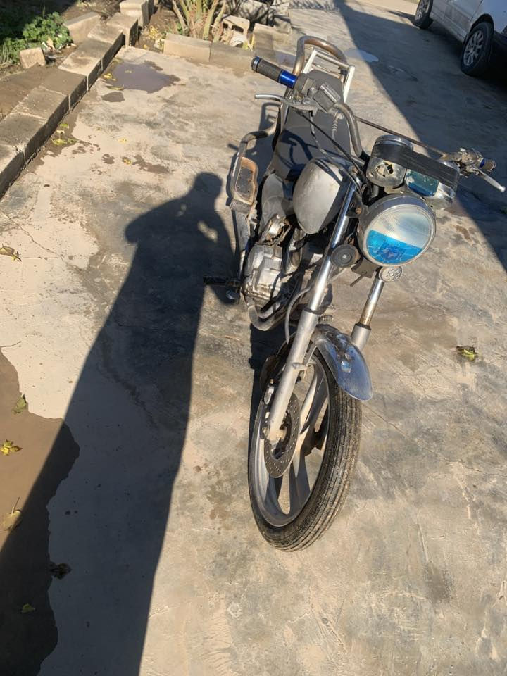 للبيع سعره 200
***********
