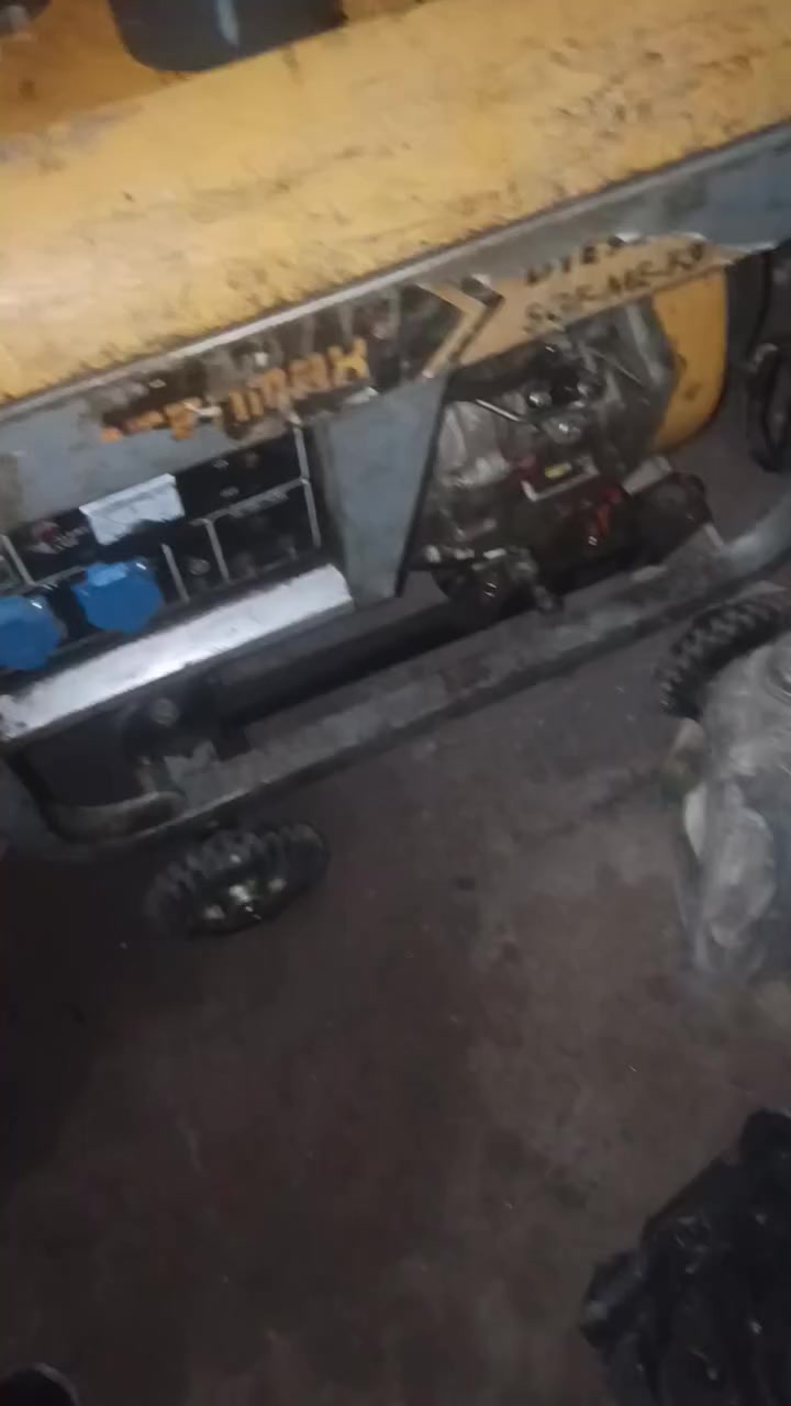 السلام عليكم مولده للبيع مكاني كربلاء جديده سعره 500 وبيه مجال***********  
***********
