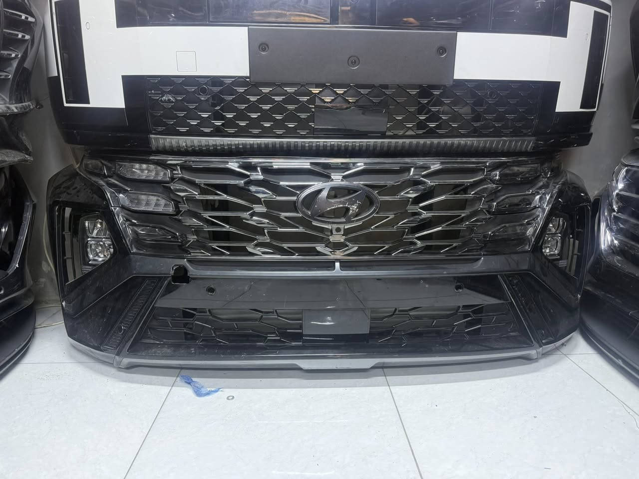 🔥 عروض اليوم من شركة الإبداع غير – بجوم مقفلة بالكامل 🔥

(التوسان)🚗 Hyundai Tucson
💰 السعر: 900,000 دينار فقط
يشمل: دعامية، لايت أعلى وأسفل، شباك أعلى وأسفل، لحية، كفر بدنة.

(الفورتي)🚗 Kia Forte GT Line
💰 السعر: 650,000 دينار فقط
يشمل: دعامية، لايتات حواجب، شباك أعلى وأسفل، لحية، هوائيات داخلية، سدادات، كفر بدنة، لايتات عدسة (6 لدات).

(السورنتو)🚗 Kia Sorento
💰 السعر: 500,000 دينار فقط
يشمل: دعامية، بروجكترات، شباك أعلى وأسفل، بخيت، جتوف.

🚗 Kia K4 (الجديد – كامل مقفل)
💰 السعر: 975,000 دينار فقط
يشمل: دعامية، لايتات، شباك أعلى وأسفل، داير جاملغ، درع محرك، بدنة، كفر بدنة.

📞 سارع بالحجز الآن بالاتصال على: ***********
📍 الموقع: بغداد – شارع النضال – سوق بغداد – مقابل وزارة الصناعة والمعادن

✨ الكمية محدودة – احجز قبل نفاذ العرض!
