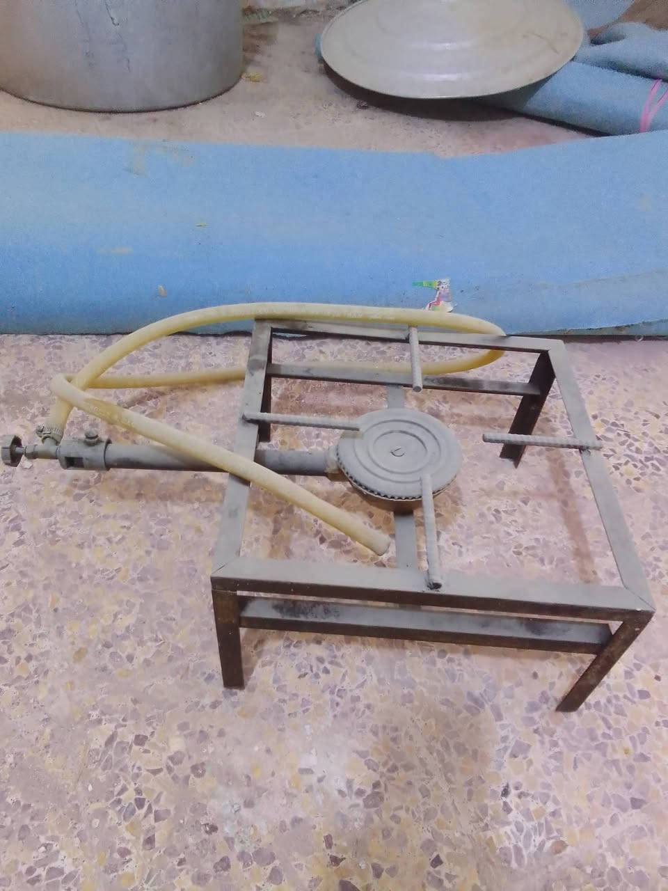 اثاث واغراض منزلية للبيع بسعر مناسب قيم وأخذ وشغ


**إذا كنت صاحب هذا الإعلان وتريد حذفه لأي سبب، رجاءا أرسل رسالة إلى الدعم الفني**