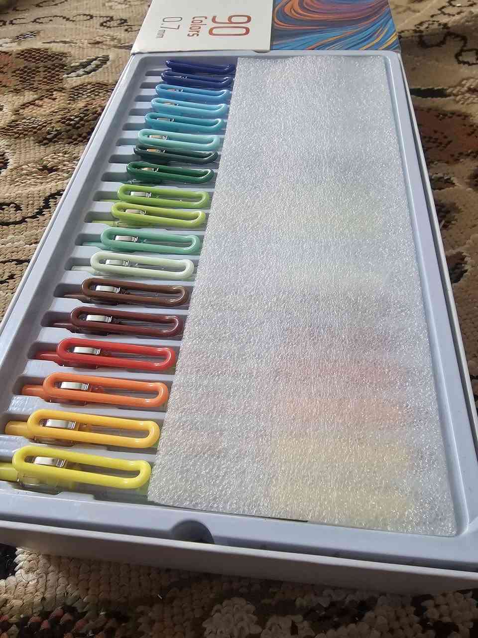 بس محبين الرسم والفنانين هنا 🔥😍
شوفولي هل بكج ! بيه ٩٠ قلم😍😂😂
ماركة كوالتي رهيب


**إذا كنت صاحب هذا الإعلان وتريد حذفه لأي سبب، رجاءا أرسل رسالة إلى الدعم الفني**