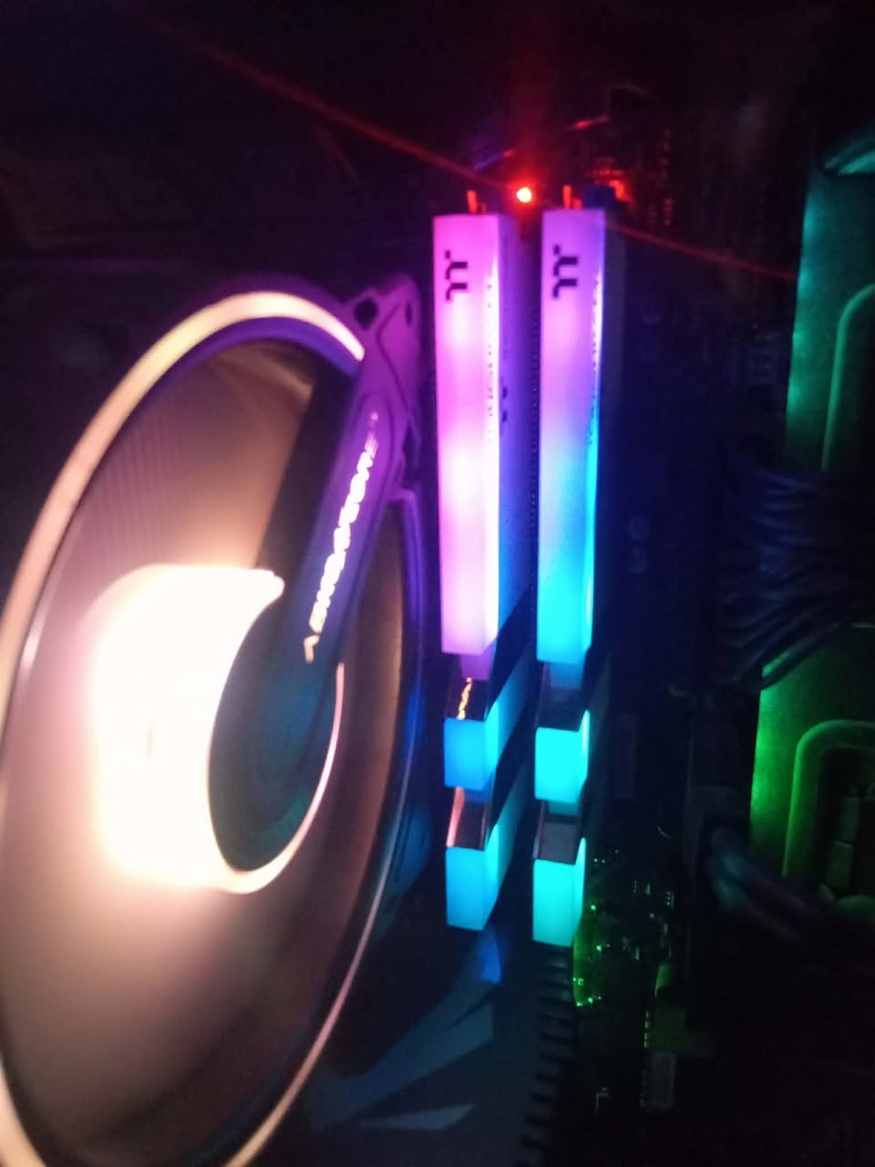 تجميعيه pc

I5_9600KF

hard..ssd256-hhd1T

math..model..MAG Z90 TOMAHAWK (MS-7B18)

BRAD >AMERICN

MEMORY>>>16_3200

GPU>>GTX1660I>>6G ZOTAC INTEMATIONAL

PWRE>>650

ملاحظه فقط كيس وماوس وكيبورد

شد والعب براحتك

السعر 550 

***********
