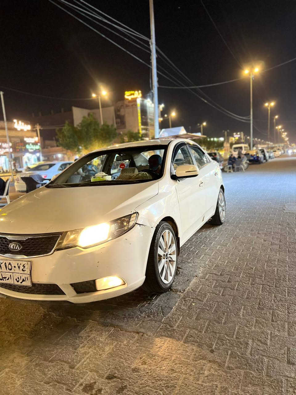 سيراتو ٢٠١٢ للبيع
السلام عليكم سيراتو موديل( ١٢ ) رقم اربيل بسم شركه جوهره الببخيت ورقه عل مداور ياخذون سياره جاهزه مكينه كير حداديه تبريد تيرات كهربائيات كلهن شغاله مال بيت بيها اربع قطع صبغ بس اني ابيع احزام أو بيها بردات بصيطه مابيها ضربه قويه شواصي تكم مكفوله محركها ١٦٠٠ خليجي السياره ترهم مراوس حسب القناعه أو انطي فرق بصيط هم عادي شفتاات بل ستيران والسيراتو معروفه مكانها بل نجف  تتفاصيل أكثر دخلي خاص ادزلك فديو موضح بي كلشي / *********** متوفر واتساب
