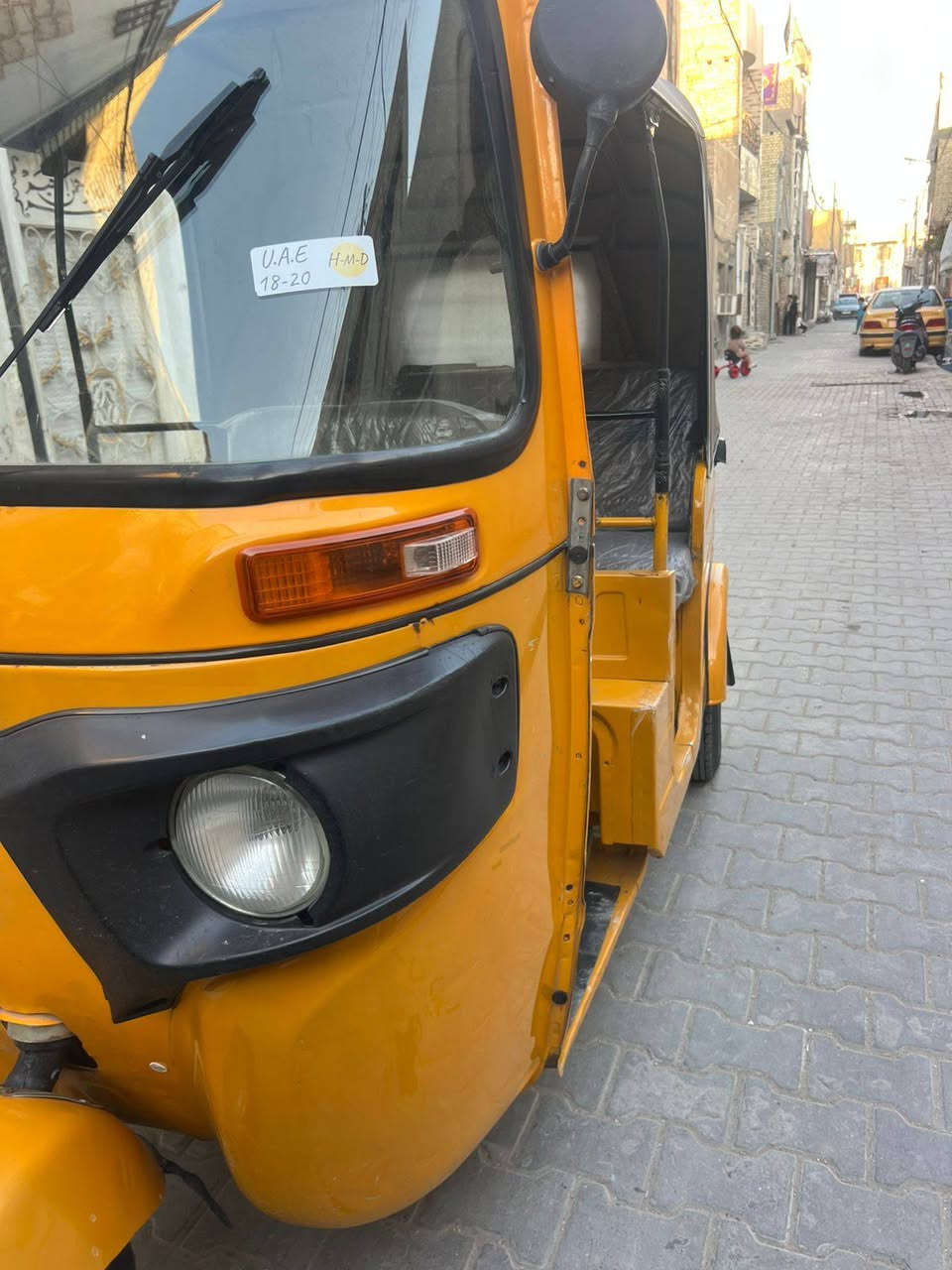 السلام عليكم تكتك 2020 شهر 11 رقم وسنويه تحويل ثاني يوم كفاله عامه لا ضربه ولا صبغ معمره بس دوس مكينه بلاديه تخم تاير جديد كهربائيات كلهه شغاله نقصهه بس بجم بياع شراي ماتعامل ويا بدون مفاشل *********** اتصل واني خادم
