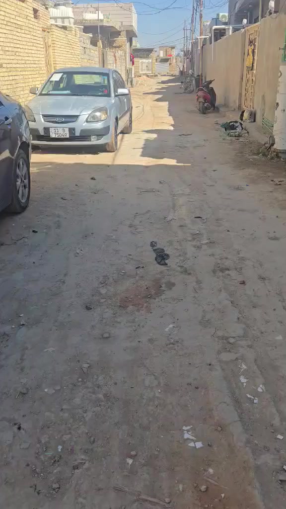 دار طابو زراعي سند 25 مداور بالطابو مساحه 140م منطقه العربيه قرب سيد كاظم يحتوي على غرفتين وصاله  وستقبال ومطبخ وصحيات داخليه وخارجيه للاستفسار الاتصال على الرقم التالي ***********
