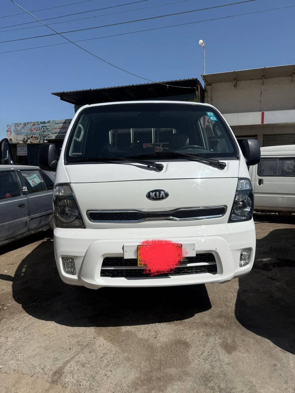 ‏السلام عليكم كيا حمل 2008 ‏محرك 3000 مفتوح جديد حداديه جديدة ‏محدث كل أغراضها اصلية سيارة معمرة تعمير مال جناي اغلاف بدي جديد ￼ رقم انكليزي￼السياره الف مذب عليها￼ مكان السيارة نجف ***********￼￼ السعر 90
