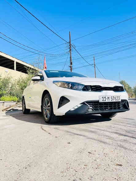 السلام عليكم للبيع سيراتو موديل 2024 ماشيه 15 بأسمي مكفوله كفاله عامه مدوشمه عام سياره ضمان شركه دوليه سبير منازل مفول مواصفات مكينه 2000 ويل كب مكاني بغداد الاستفسار ***********
