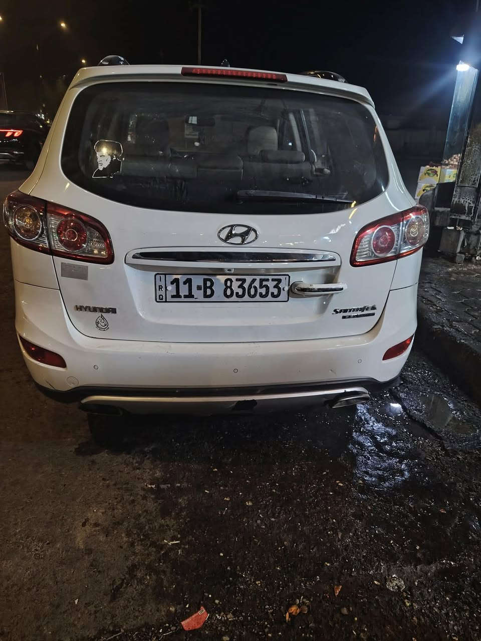 السلام عليكم بله زحمة اخوان اني مكلف بالنشر وصاحب السيارة اتصل علية وهذا رقمة صاحب السيارة *********** سنتافي فول موصفات ٢٠١٢ رقم بغداد السعر ١٦٠ وبيه مجال حك الجية
