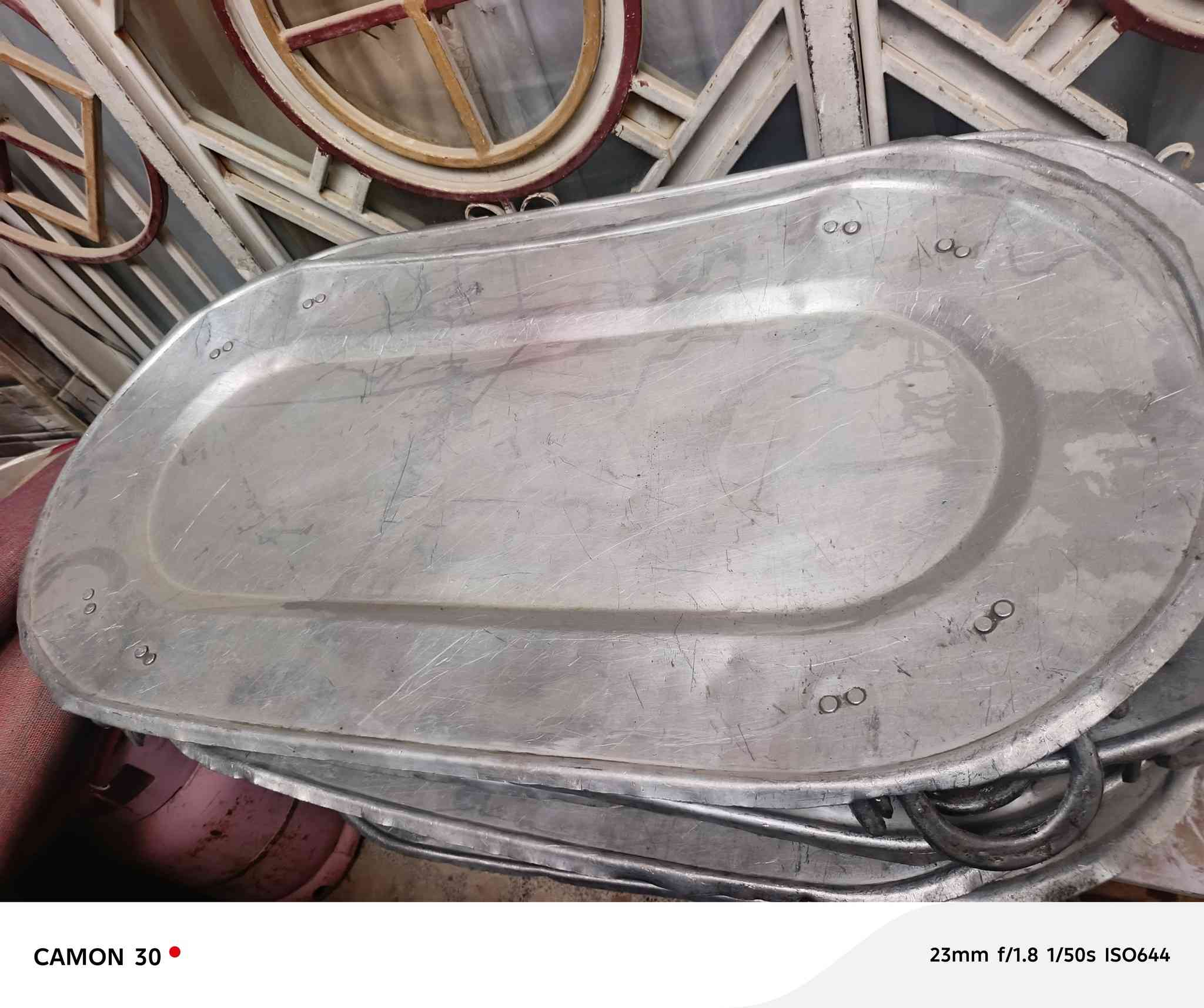 صواني حجم ١٢٠ مكان مدينة الصدر ***********
