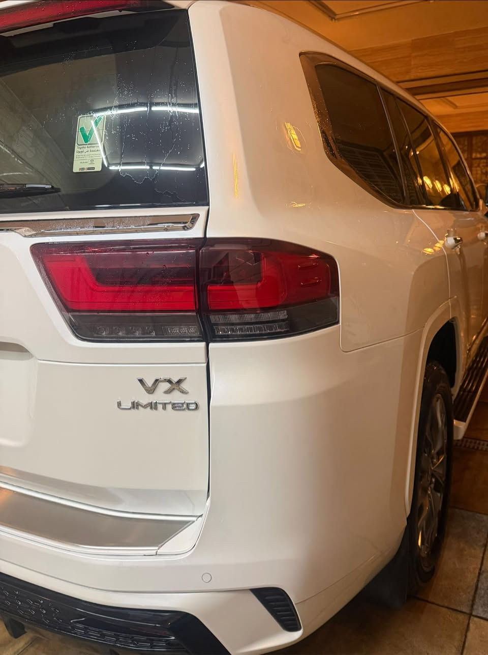 السلام عليكم للبيع 🌹🌹
تيوتا لاندكروز 
 
‭3.5L Twin-TurboVX

لاندكروز مديل 2024شركة ساز  

ضمان شركه 4 سنوات
لوحات بغداد

ماشي 4500

فول  مواصفات 
كشنات امامي وخلفي
كهربائي 
كشن ميموري 

رادار امامي 

صندوق كهربائي 

كامره أمامي خلفي 

شاشه جبير 

مكان السياره بغداد 
👈👈👈80500$👉👉👉
السعر 👆🏻👆🏻👆🏻
‭0774 103 8529‬
