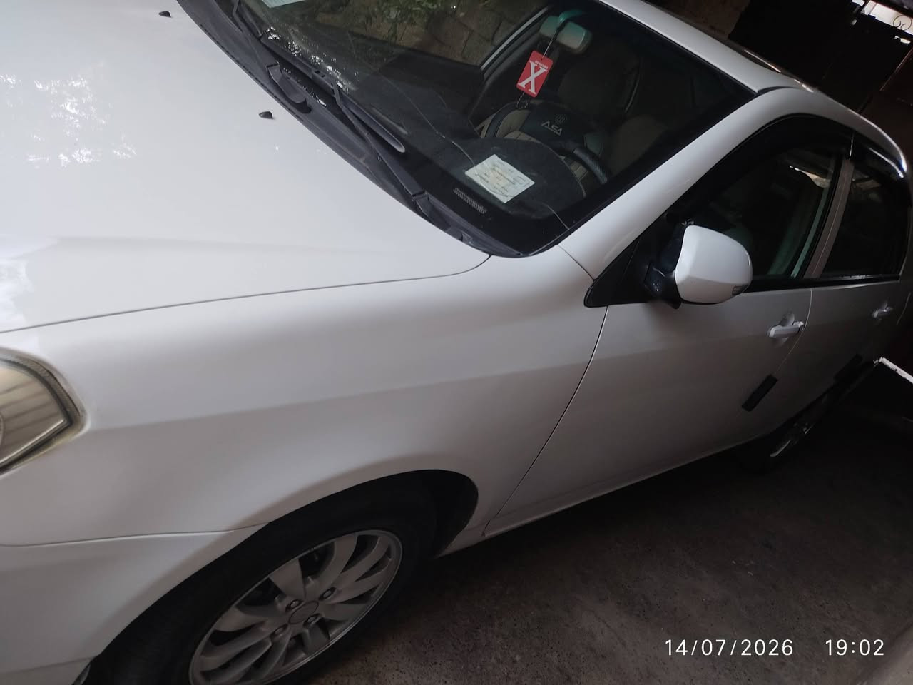 السلام عليكم BYD.  G3 2013
مكفوله كفاله عامه من ضرر وصبغ فقط الدعاميات مصبوغة للجمالية  

 سياره حلوه وجديده  وجاهزه على اخر حبايه كير ومحرك جدد شرط  صدر تخم تاير تبريد كله جديد  حساسات سياره فول مواصفات كير عادي مكفول من كلشي سياره رقم نينوى  بسمي سنوية2027 سياره جاهزه وميحتاجلها اي شي مكاني موصل الجانب الايسر  
ملاحظة : ابيع تحويل فقط بدون وكالة 
👈السيارة بلواقع احلى من الصور 
للتواصل واالاستفسار الاتصال على...
 ***********
