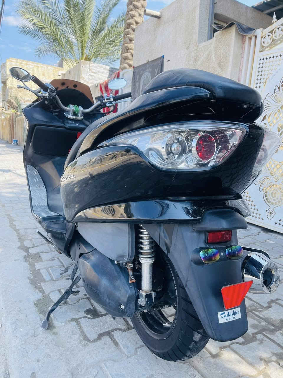 سلام عليكم فورزه 08 كرستال عميه مكينه رنبه  كهرباء كلهه شغاله و تخم نيكل و ستيرن رياضي مري عكرب لايتات زنون سعرهه 900مكاني بغداد الحسينية ***********
